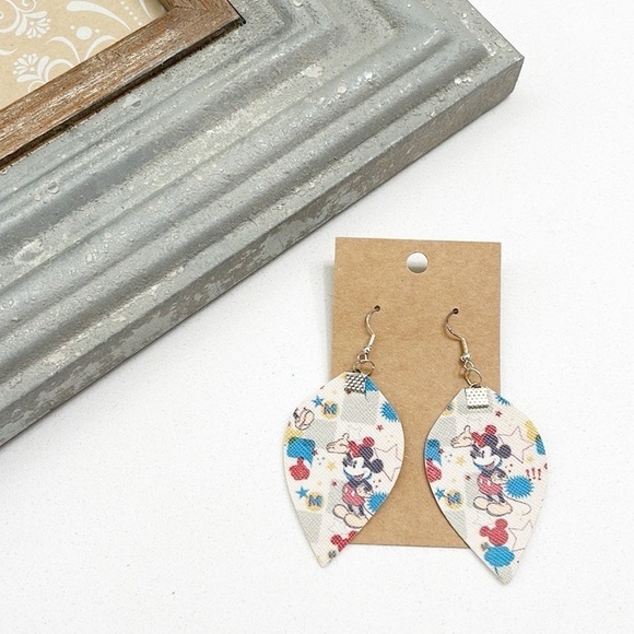 Disney Mickey Mouse hand made earrings - Picture 2 of 2